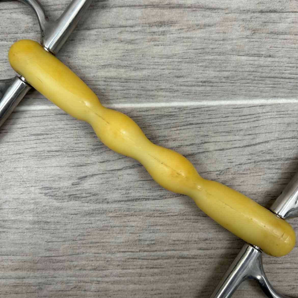Happy Mouth Shaped Mullen Mouth Full Cheek Bit 5.5"