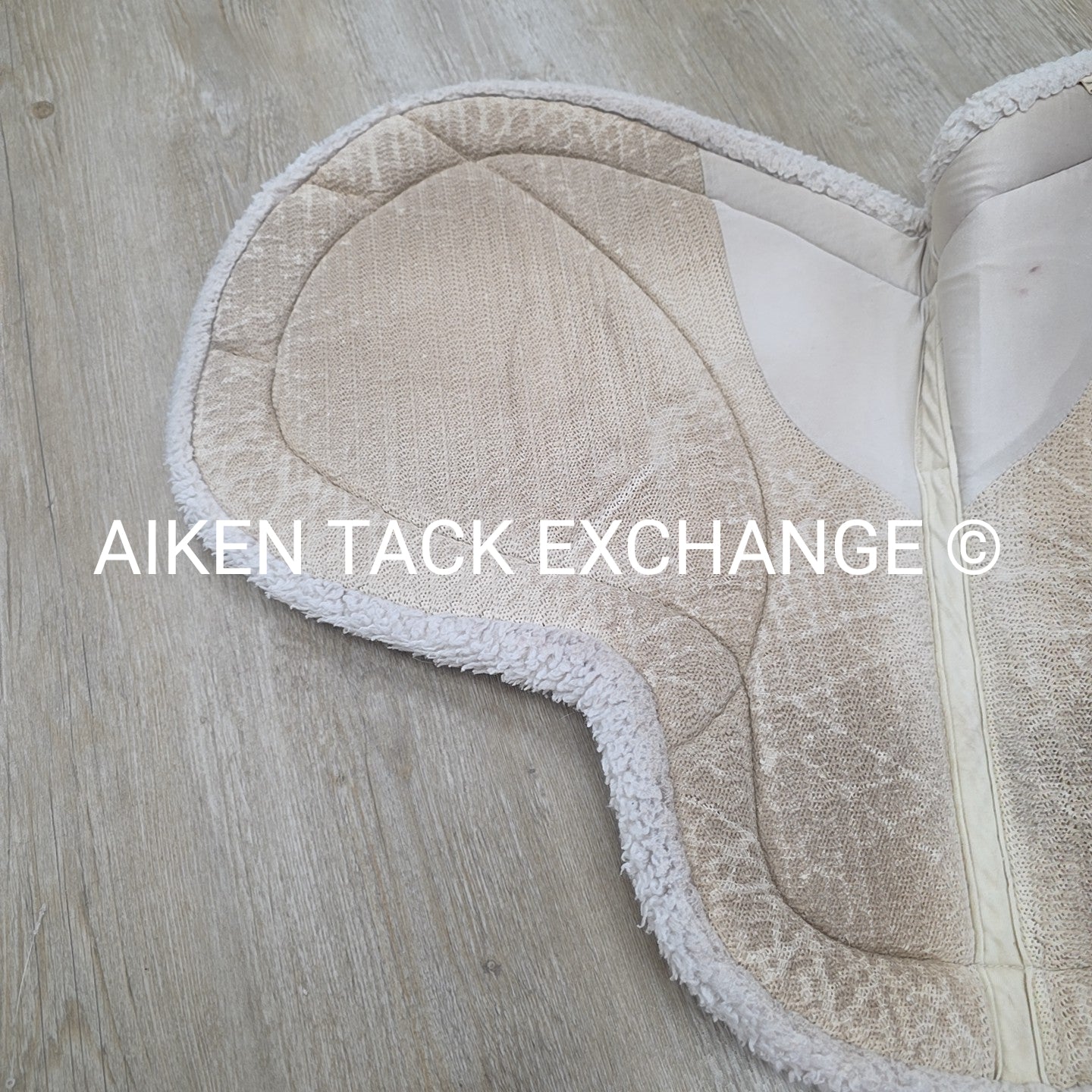 Success Equestrian Deluxe Hunter No-Slip Pad, Size Large / 17" - 17.5"
