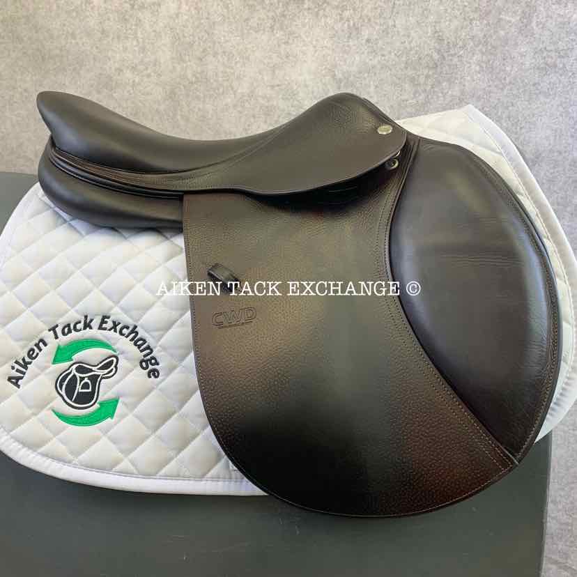 2017 CWD SE03 Close Contact Jump Saddle, 17.5" Seat, 3L Flap, Medium Wide Tree, Foam Panels