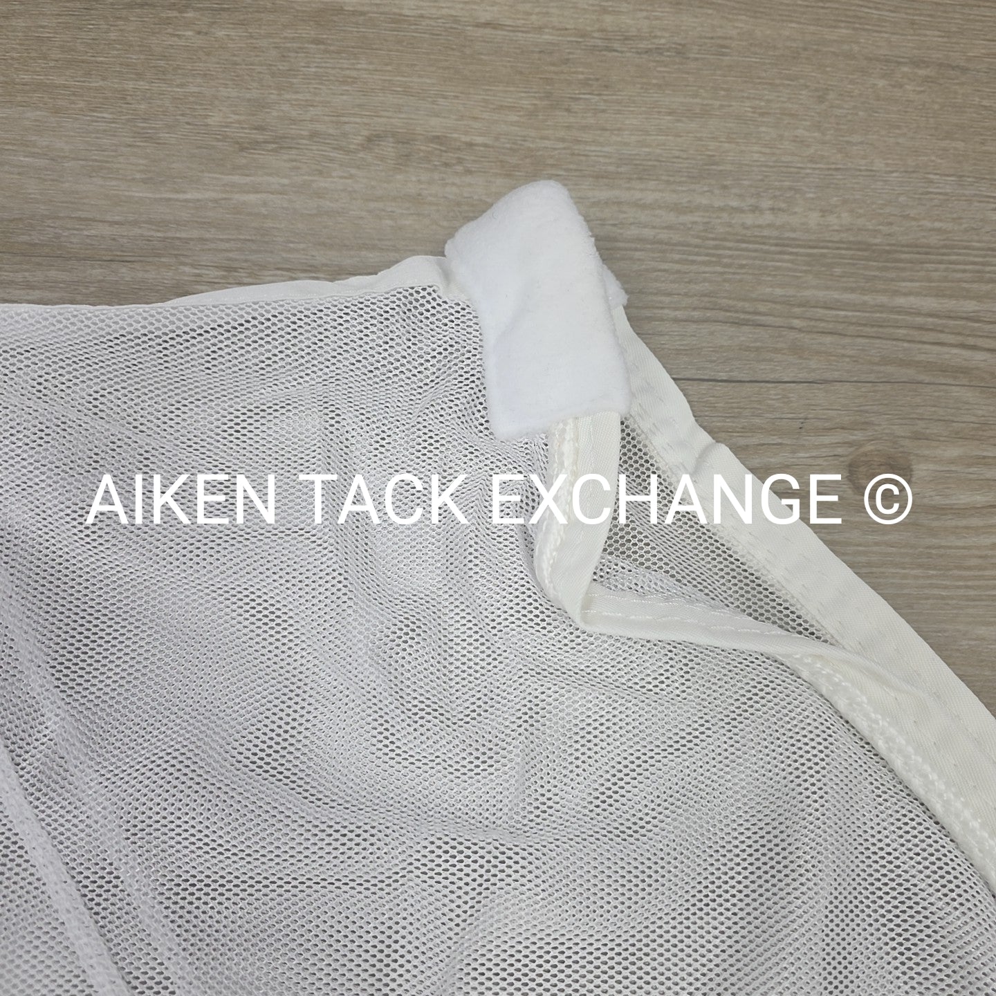 Fenwick Equestrian BodyGuard Mesh Cooler, White (has some marks) 60"