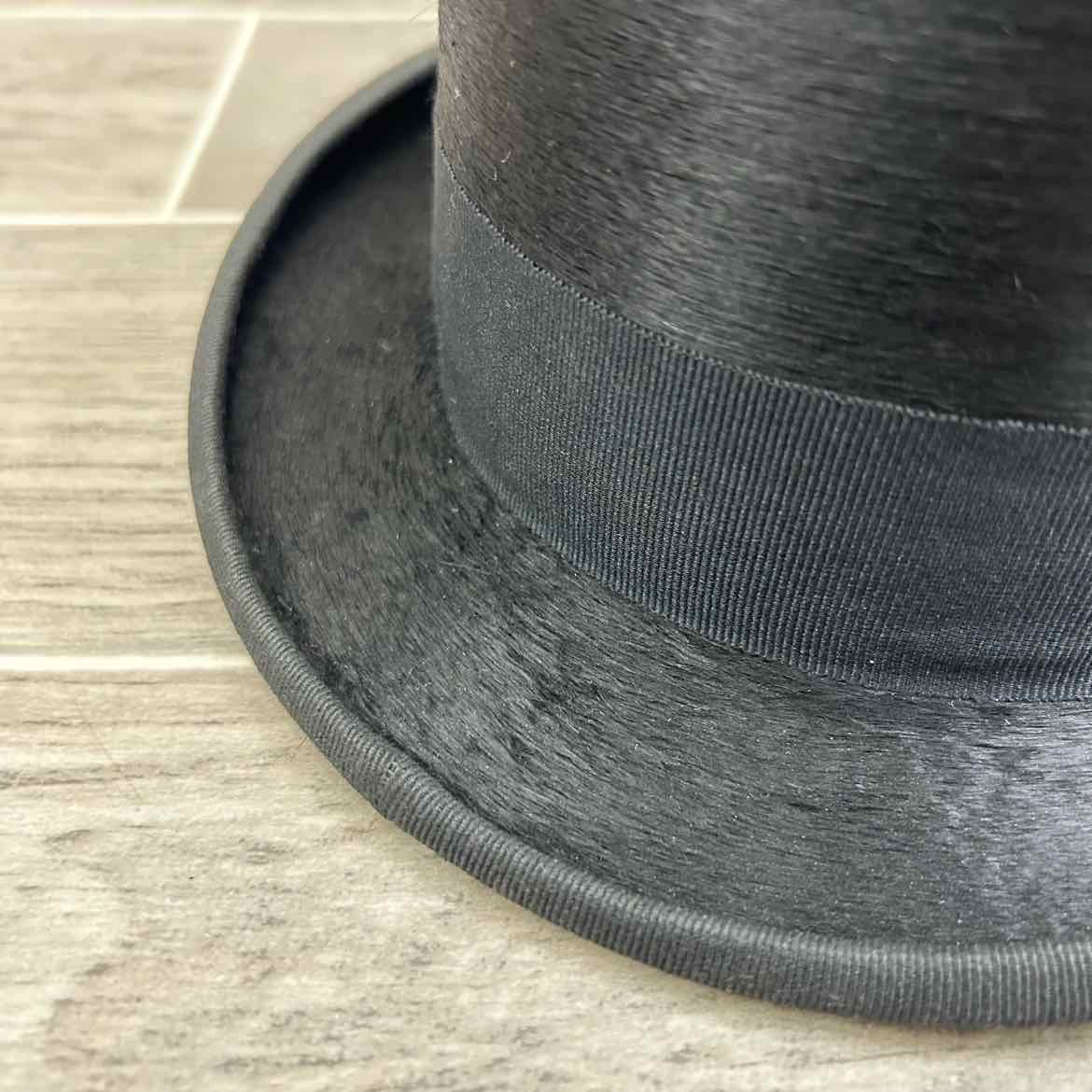 Authentic Pajk Klobuki 4" Top Hat, Size 6 3/4