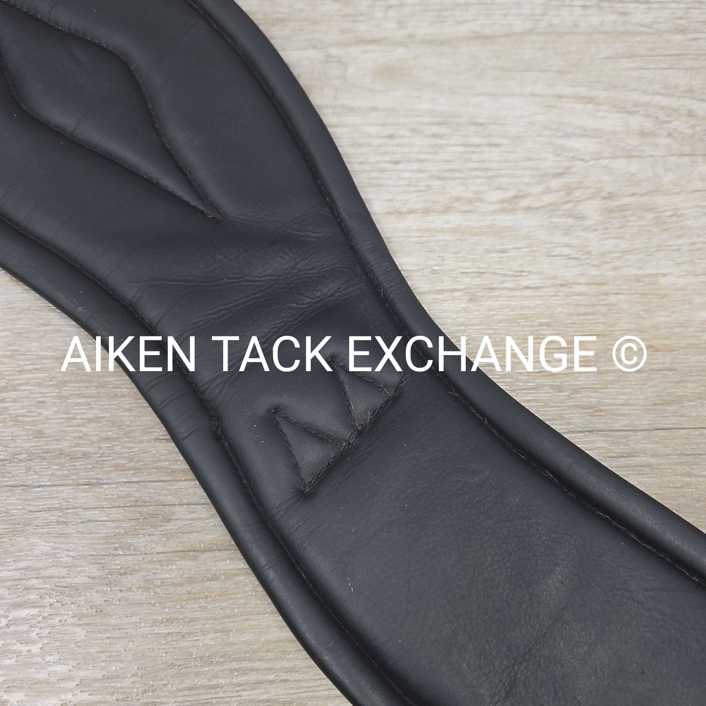Eponia Contour Dressage Girth, Black, 34"