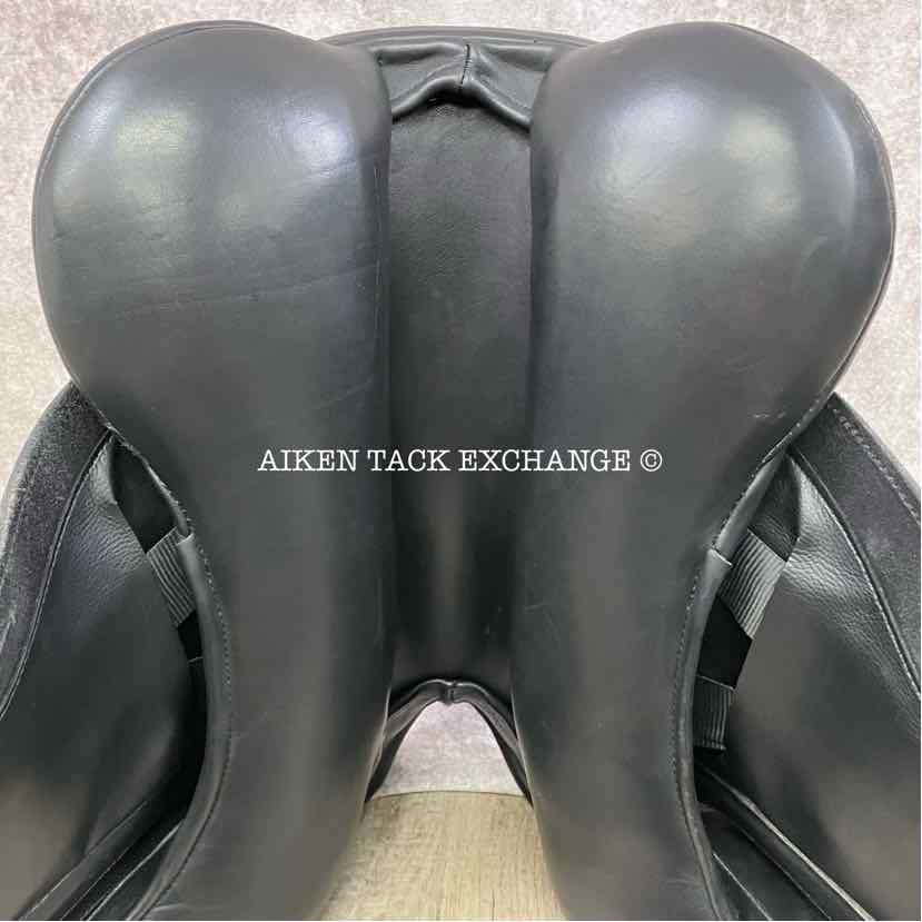 **On Trial** 2017 Custom Saddlery Advantage Monoflap Dressage Saddle, 17.5" Seat, Adjustable Tree, Wool Flocked Panels