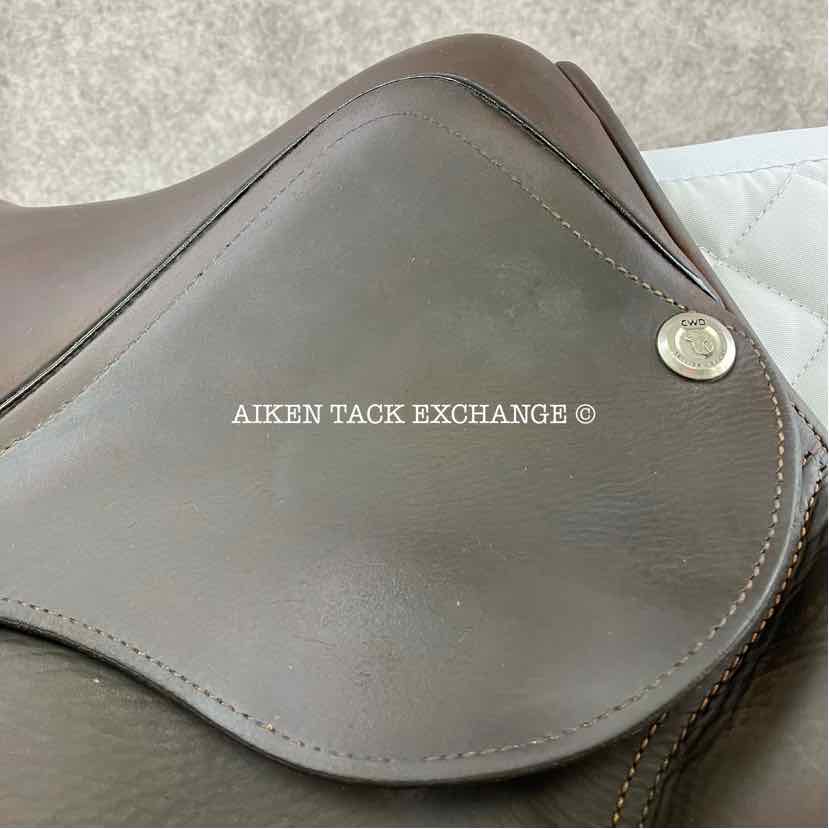 2017 CWD SE10 Close Contact Jump Saddle, 15.5" Seat, 1K Flap, MW/W Tree, Foam Panels, Full Buffalo Leather