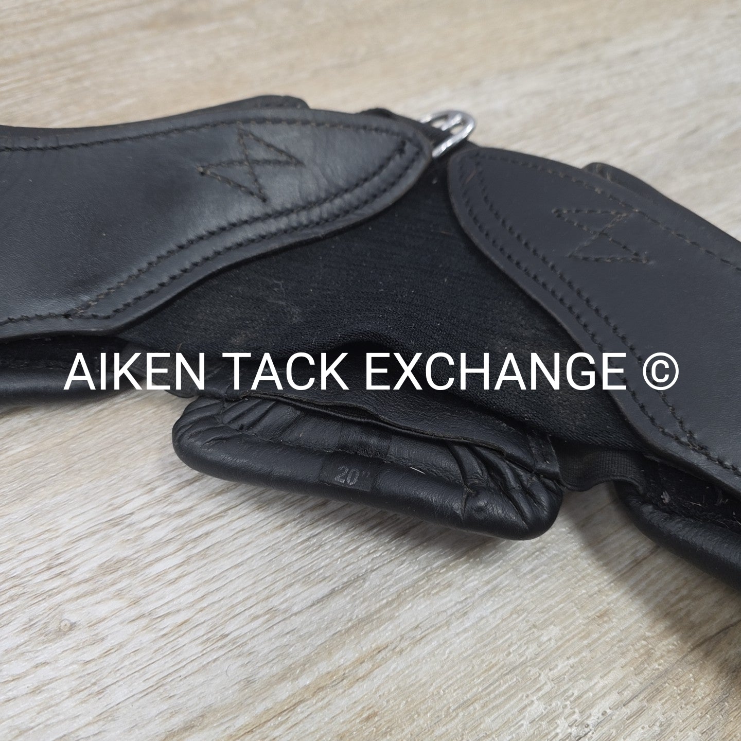 Total Saddle Fit StretchTec Shoulder Relief Girth with Leather Liner, Black, 20"