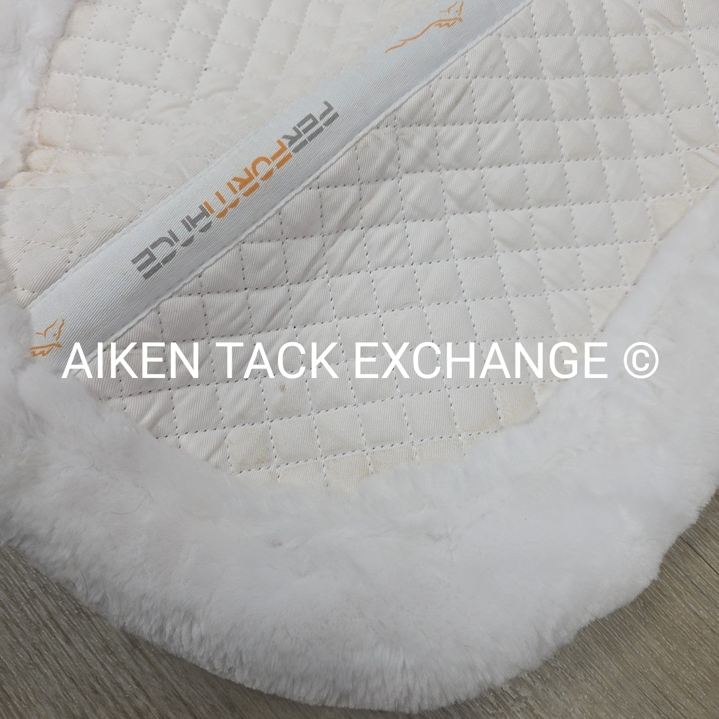 Shires SupaFleece Fully Lined Shaped Saddle Pad, 18"