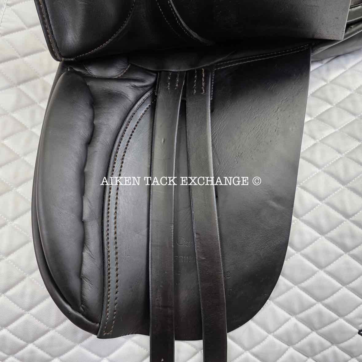 County Competitor Dressage Saddle, 17" Seat, Medium Narrow Tree, Wool Flocked Panels