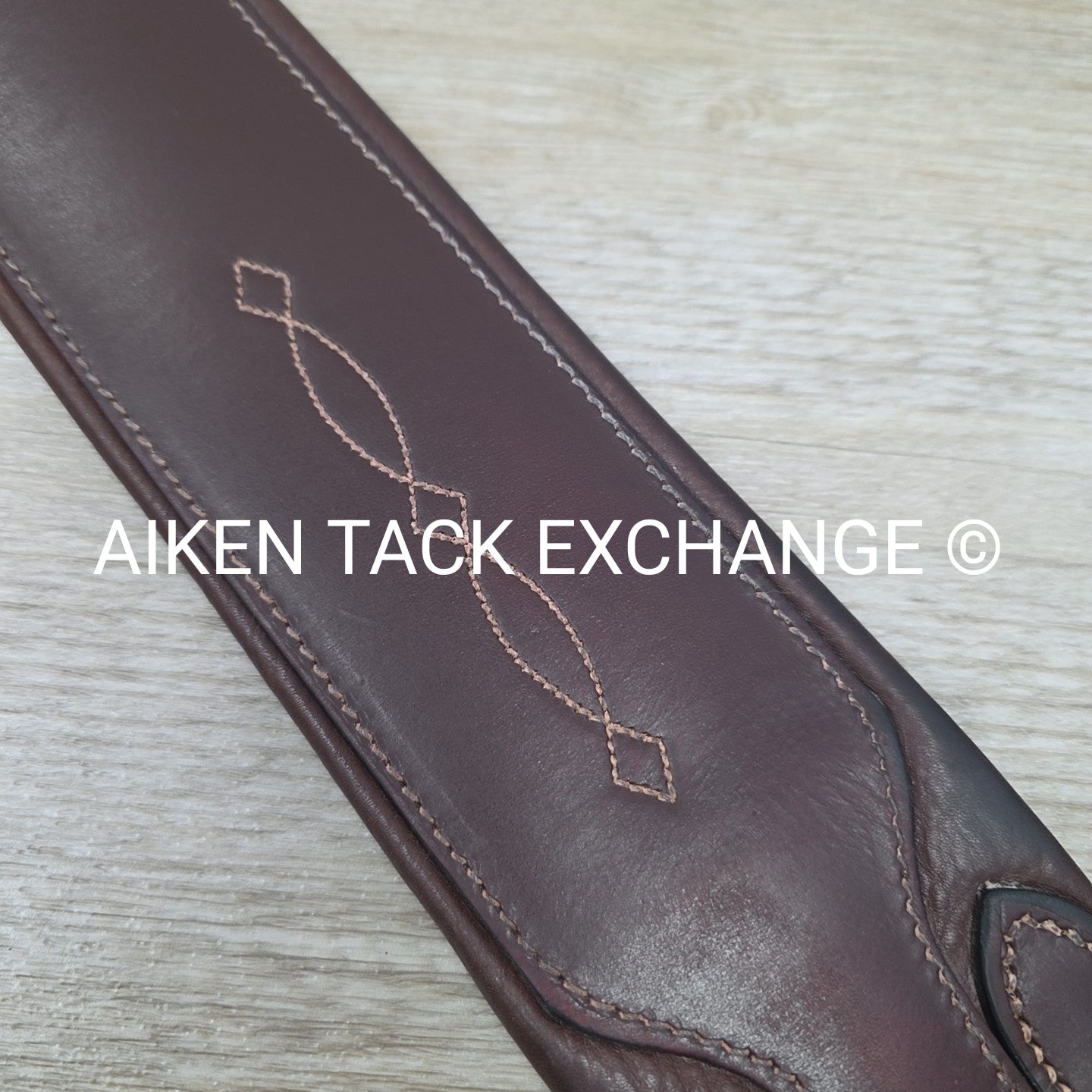 Beval Girth with Single End Elastic, Brown, 52"