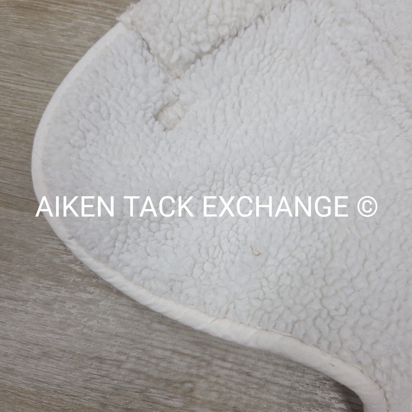 Roma Fleece Half Pad