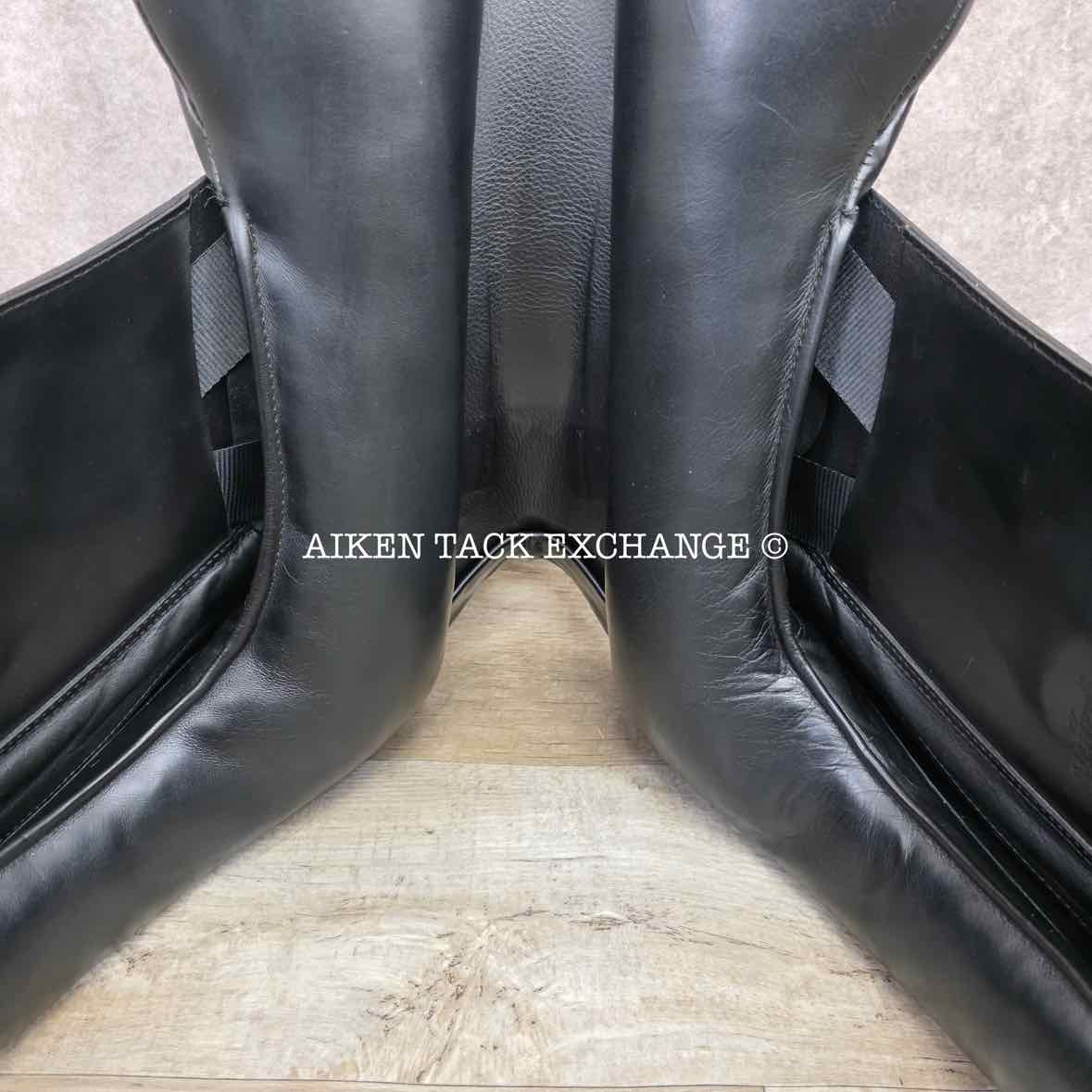 2015 Custom Saddlery Signature Steffen's Advantage Monoflap Dressage Saddle, 18" Seat, Adjustable Tree, Wool Flocked Panels