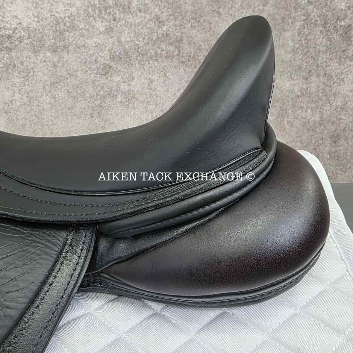 2019 Custom Saddlery Advantage R Monoflap Dressage Saddle, 17.5" Seat, Adjustable Tree, Wool Flocked Hybrid Panels