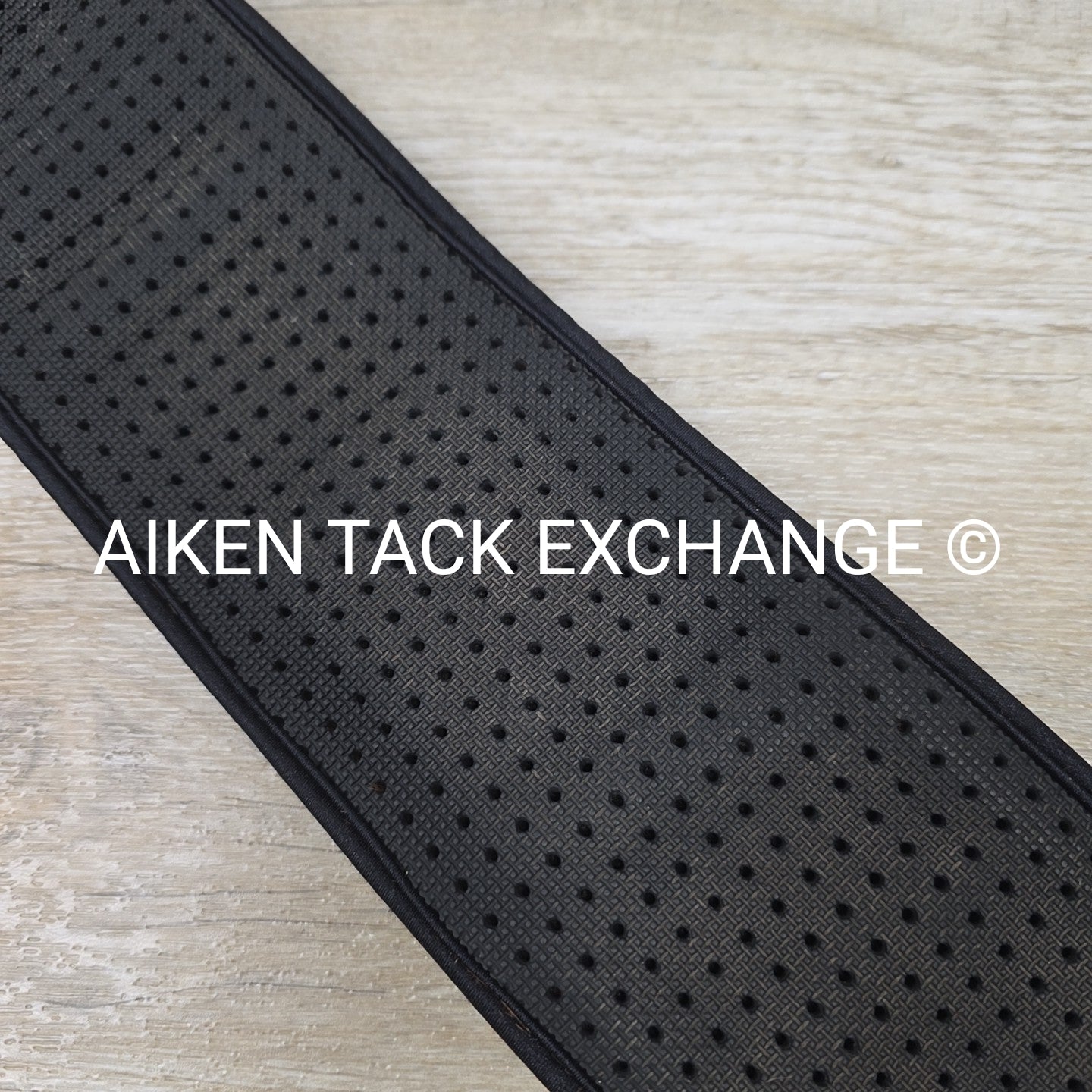 Professional's Choice SMx VenTech Girth, Black, 26"