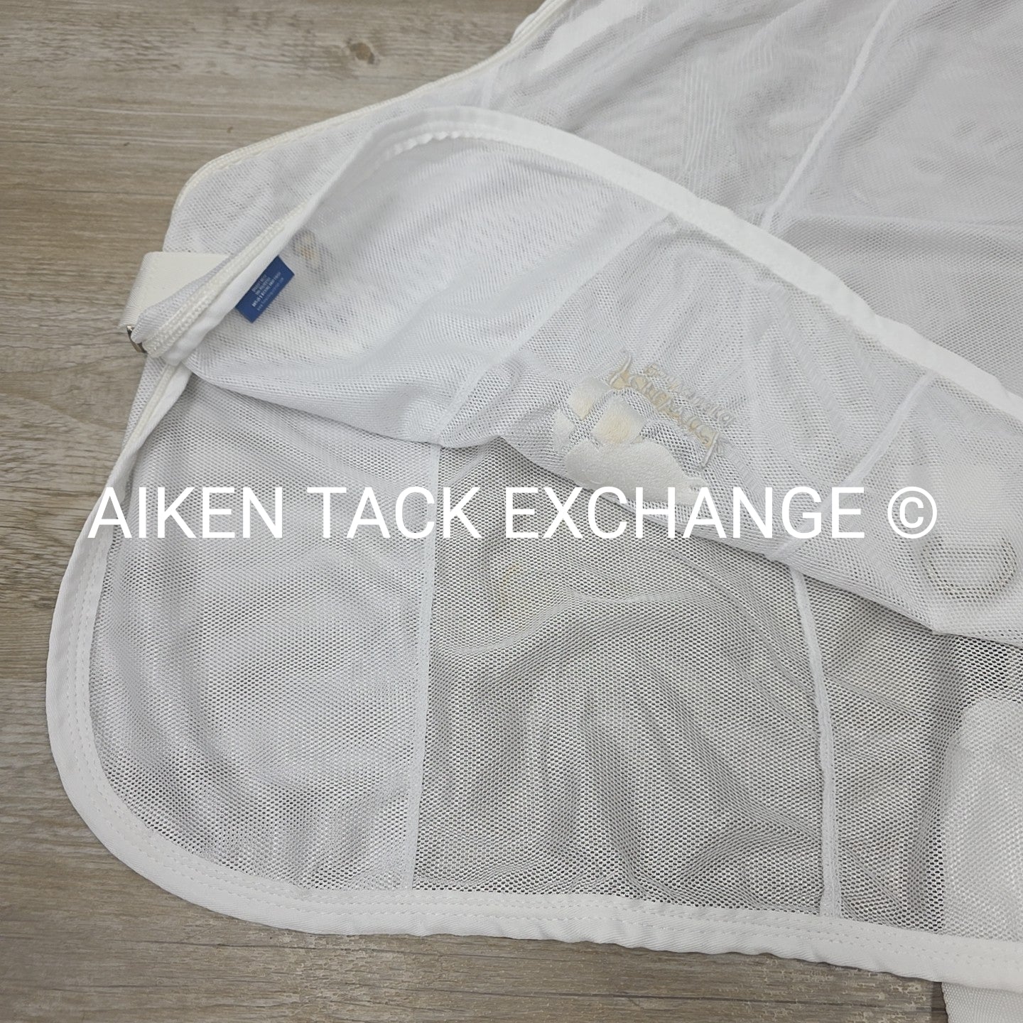 Fenwick Equestrian BodyGuard Mesh Cooler, White (has some marks) 62"