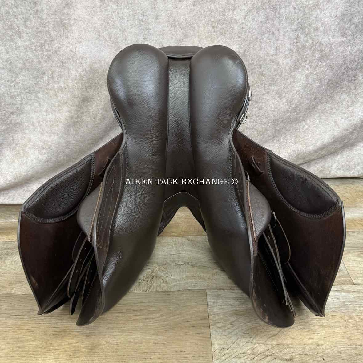 Kent & Masters S-Series MJJ Jump Saddle, 17.5" Seat, Adjustable Tree - Changeable Gullet, Wool Flocked Panels
