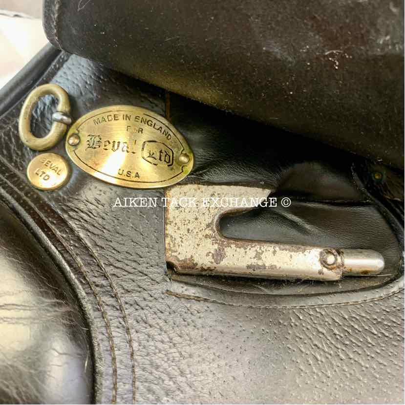 **SOLD** Beval LTD The Devon 2000 Close Contact Jump Pony Saddle, 15" Seat, Medium Tree, Foam Panels
