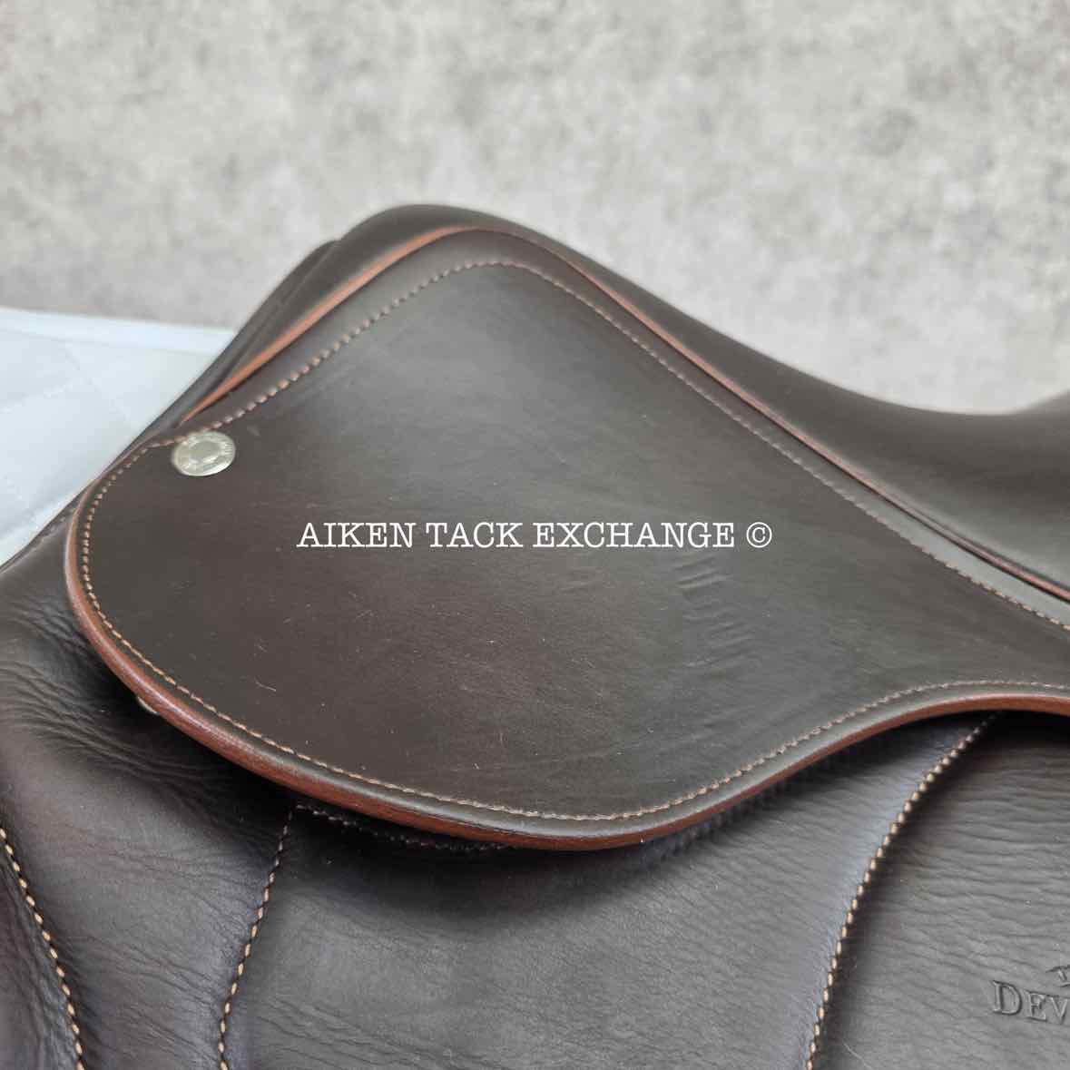2025 Devoucoux Biarritz O Close Contact Jump Saddle, 16.5" Seat, 1 Flap, Medium Tree, D3D Panels, Full Buffalo Leather