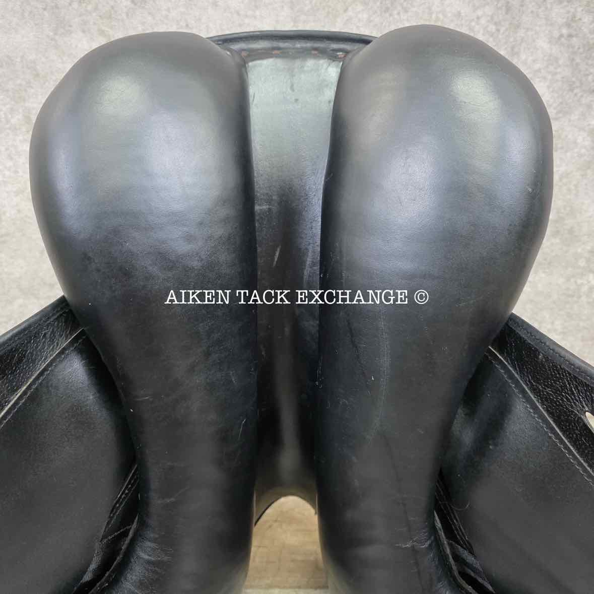 **SOLD** Warendorf Monoflap Dressage Saddle, 18" Seat, Short Flap, Medium Tree, Wool