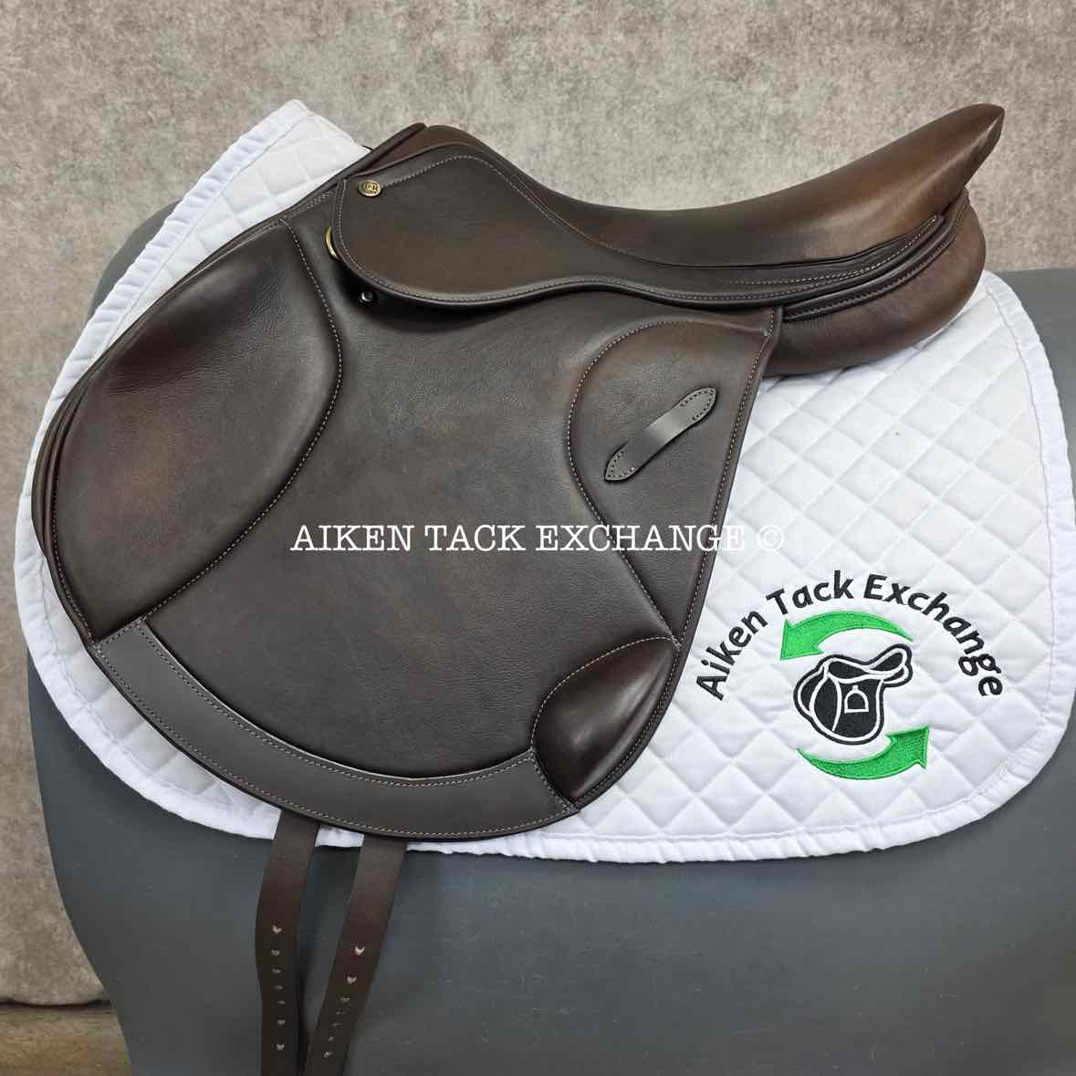 HDR - Henri de Rivel Phoenix IGP Monoflap Jump Saddle, 18" Seat, Adjustable Tree - Changeable Gullet, Foam Panels