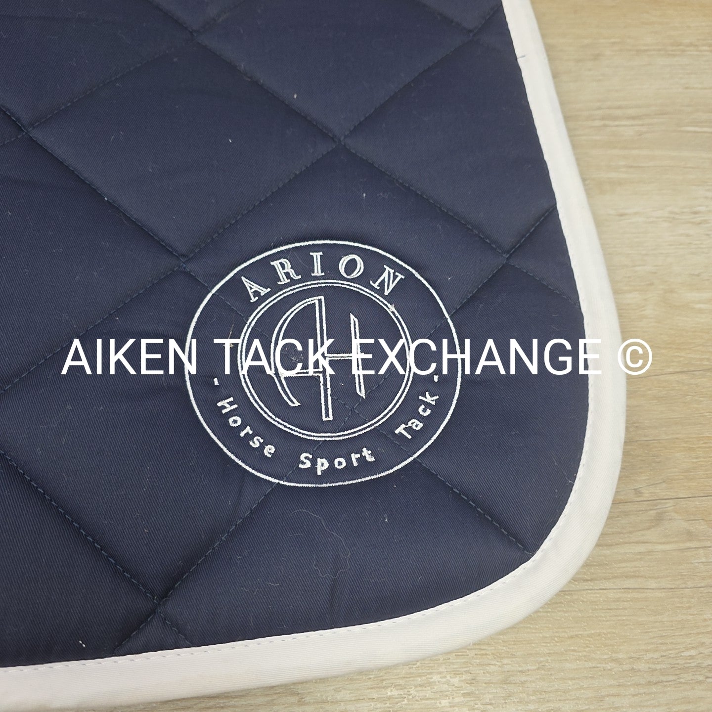 Arion Quilted Jump Pad