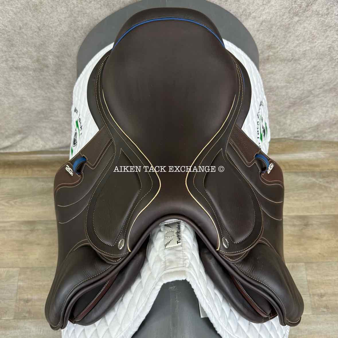2019 CWD SE32 2GS Mademoiselle Close Contact Jump Saddle, 17" Seat - S1, 3L Flap, Dynamick Flex Tree - Medium, Full Buffalo Leather