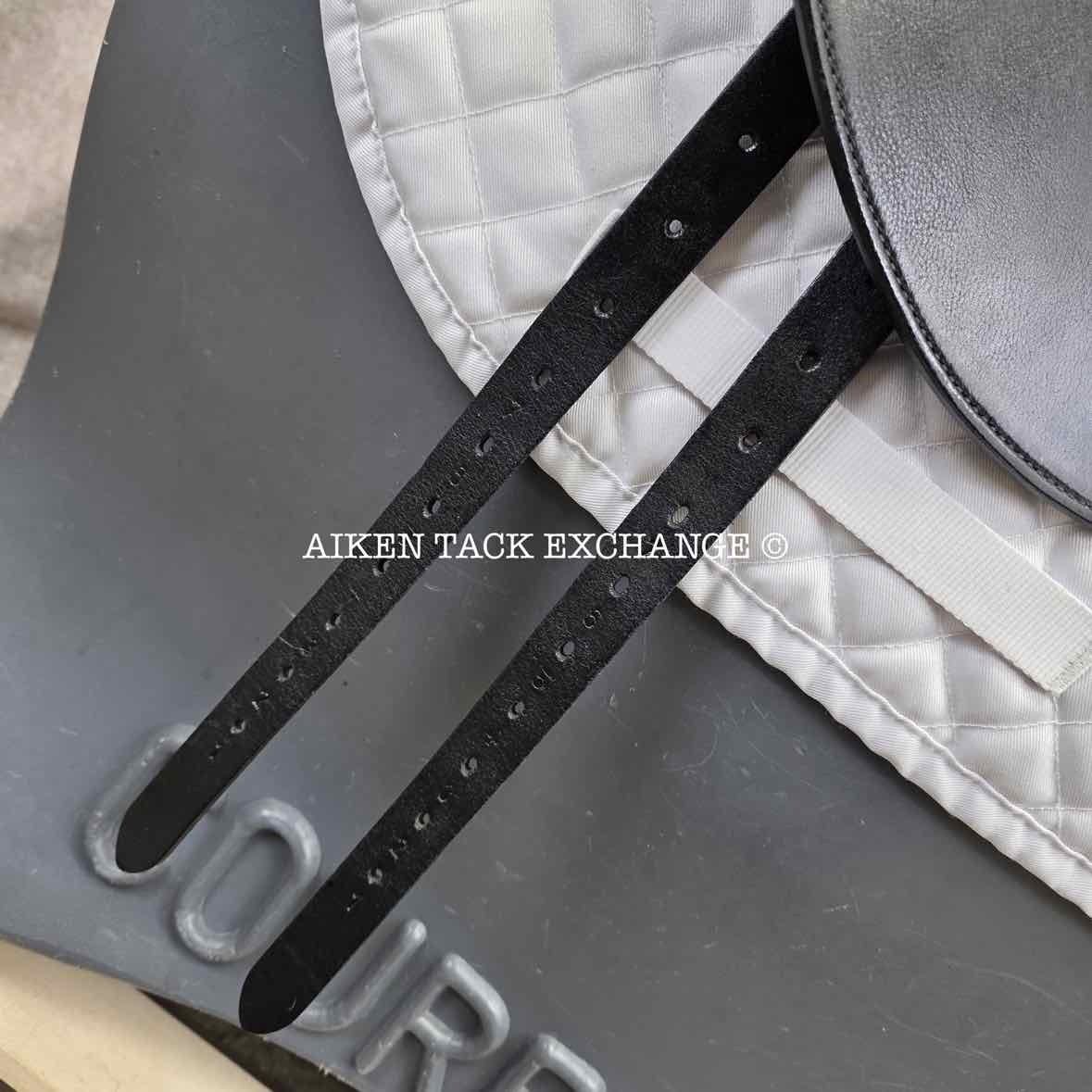2006 DK Freedom Monoflap Dressage Saddle, 16.5" Seat, Extra Wide Tree, Wool Flocked Panels