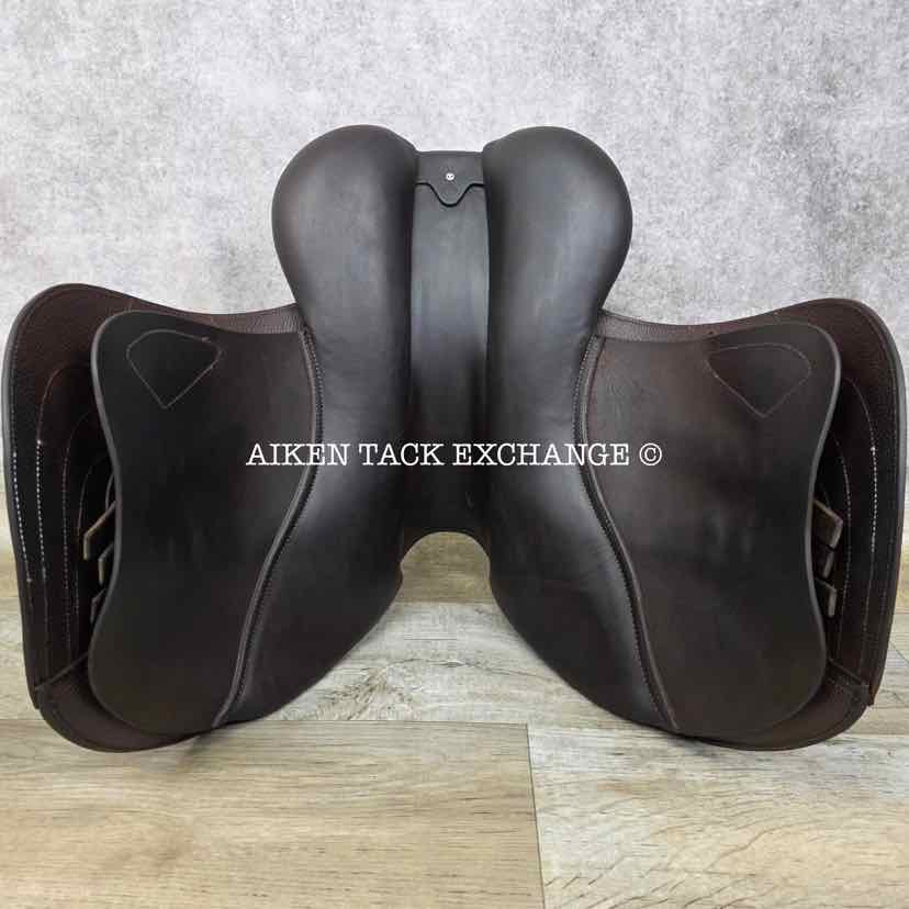 2020 CWD SE03 Close Contact Jump Saddle, 17" Seat, 2L Flap, Medium Tree, Foam Panels, Full Buffalo Leather