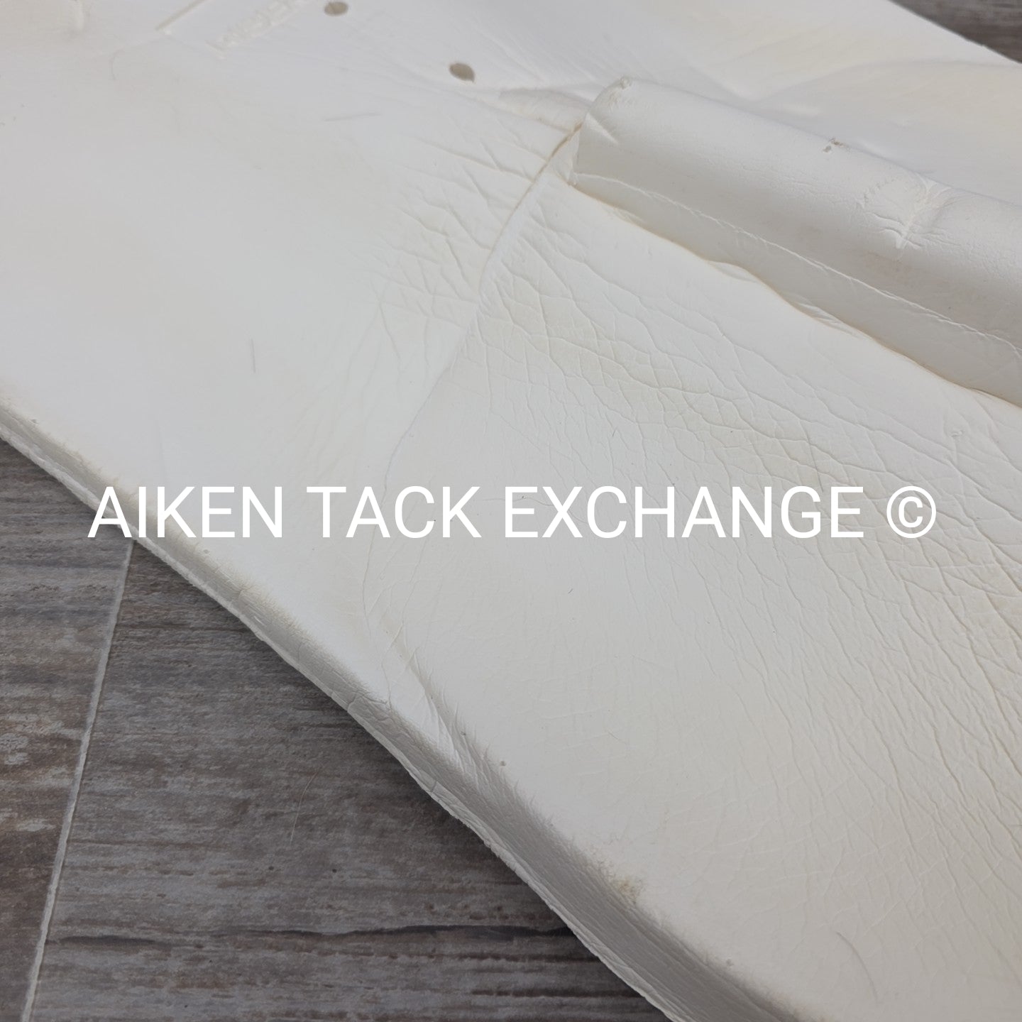 Roma Miller's Pro-Tek 11" Riser Foam Half Pad, White