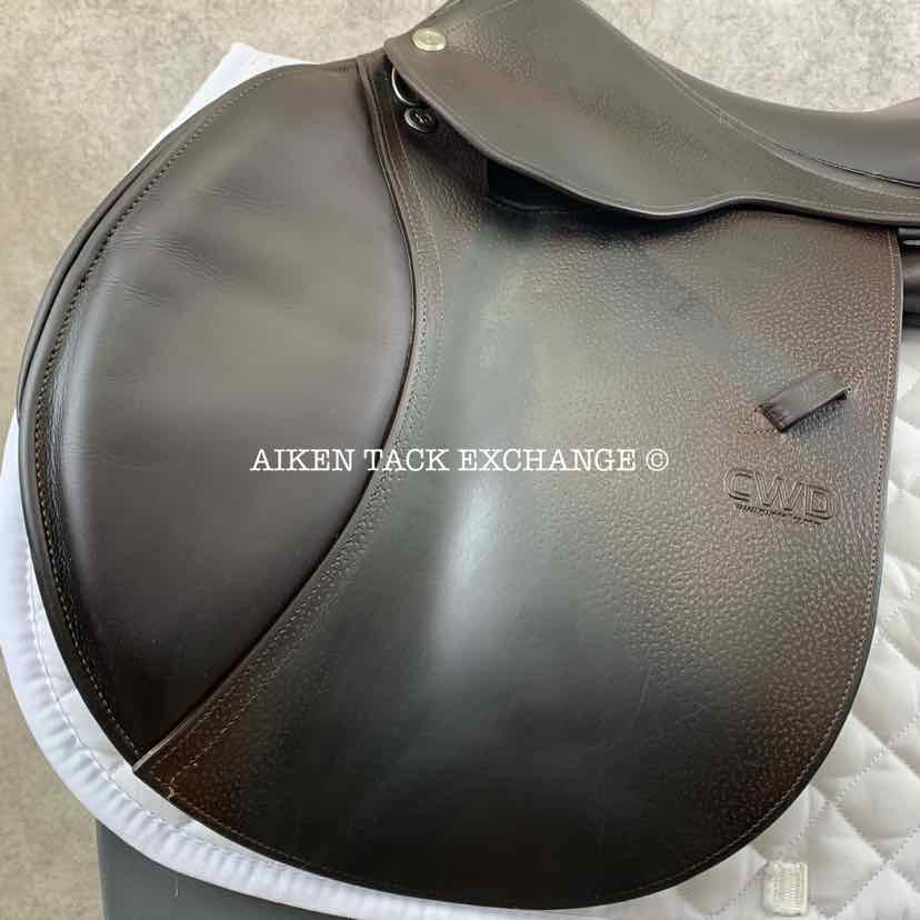 **SOLD** 2016 CWD SE02 Close Contact Jump Saddle, 17.5" Seat, 2L Flap, Medium Tree, Foam Panels