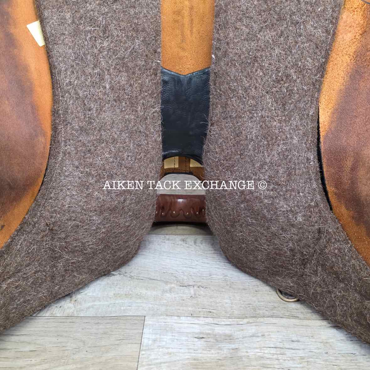 2019 Tucker T49 Equitation Endurance Saddle, 16.5" Seat, Medium Tree