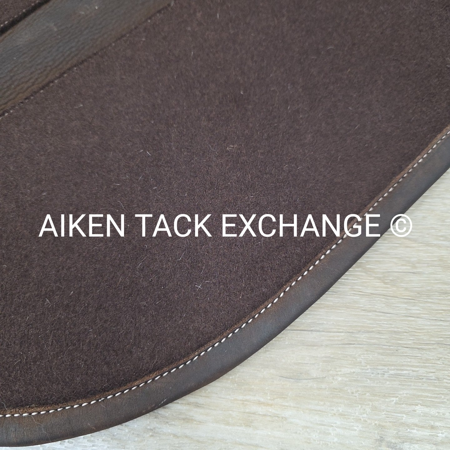 Voltaire Leather & Felt Half Pad, Size Large