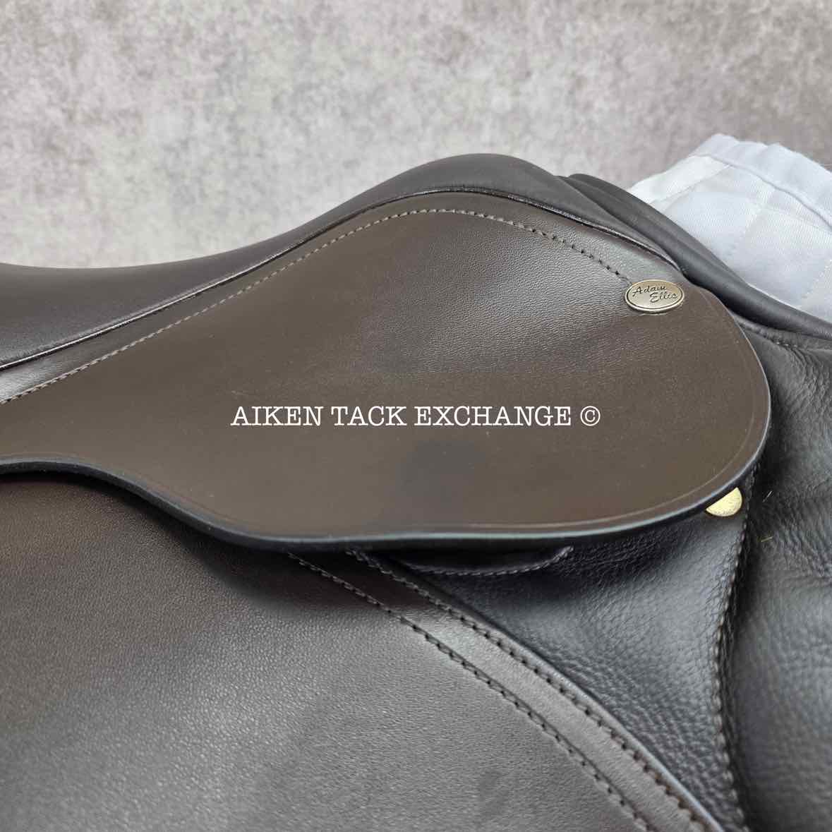 Adam Ellis Close Contact Jump Saddle, 17.5" Seat, Medium Wide Tree, Wool Flocked Panels