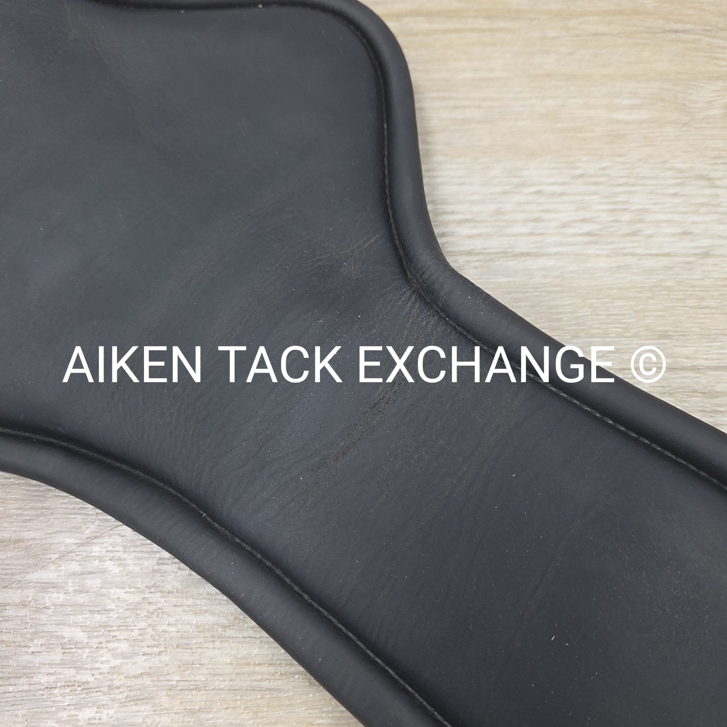 Voltaire Short Anatomic Dressage Girth, Black, 20"
