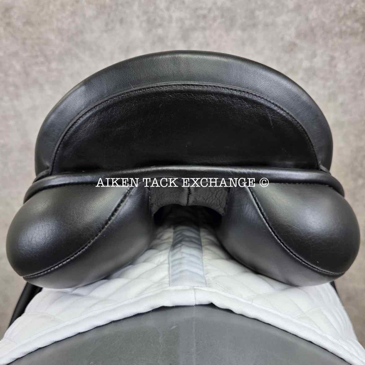 Anky Salinero Dressage Saddle, 18" Seat, Adjustable Tree - Changeable Gullet, Wool Flocked Panels