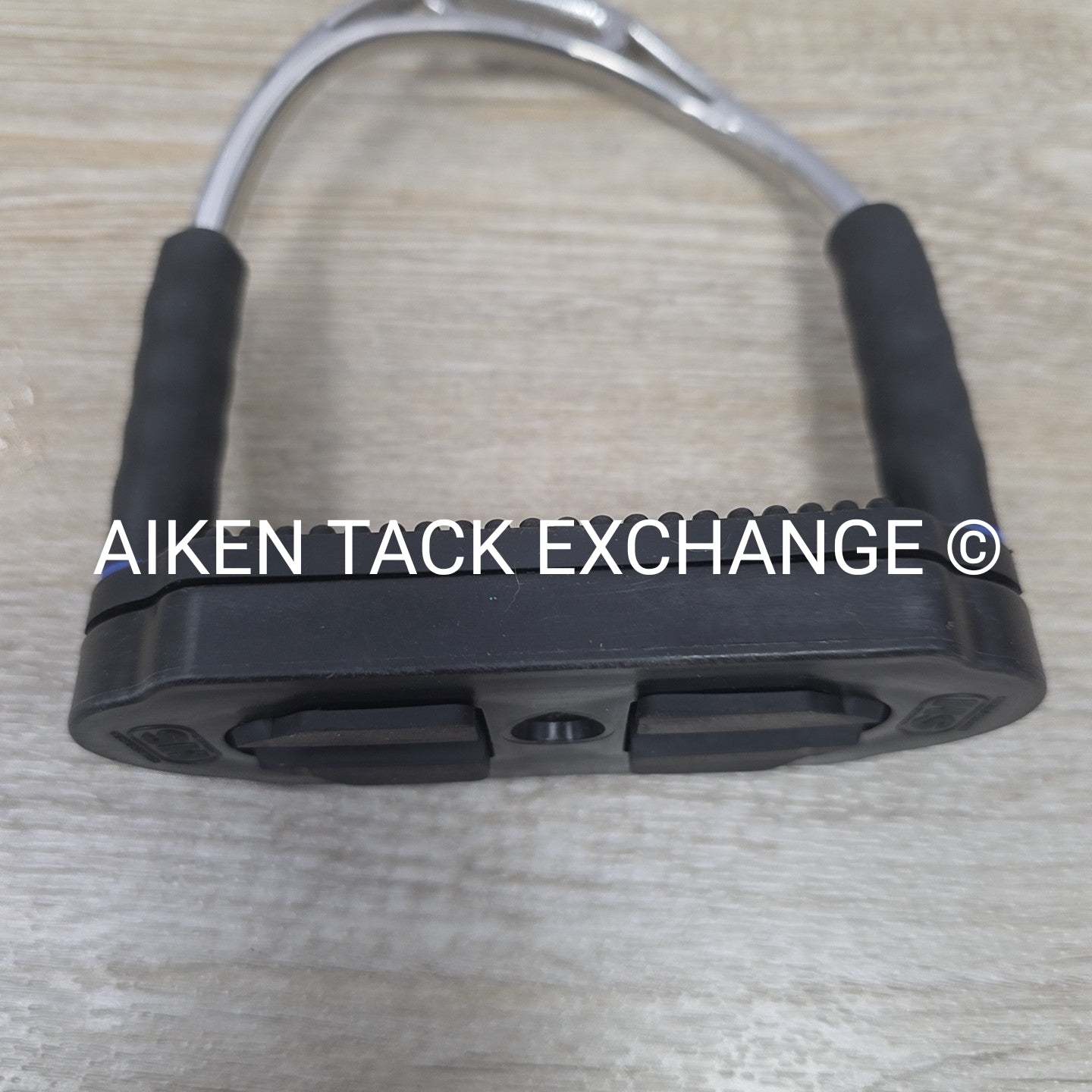 Herm Sprenger Bow Balance 4-F Jointed Flex Stirrups 4.5"