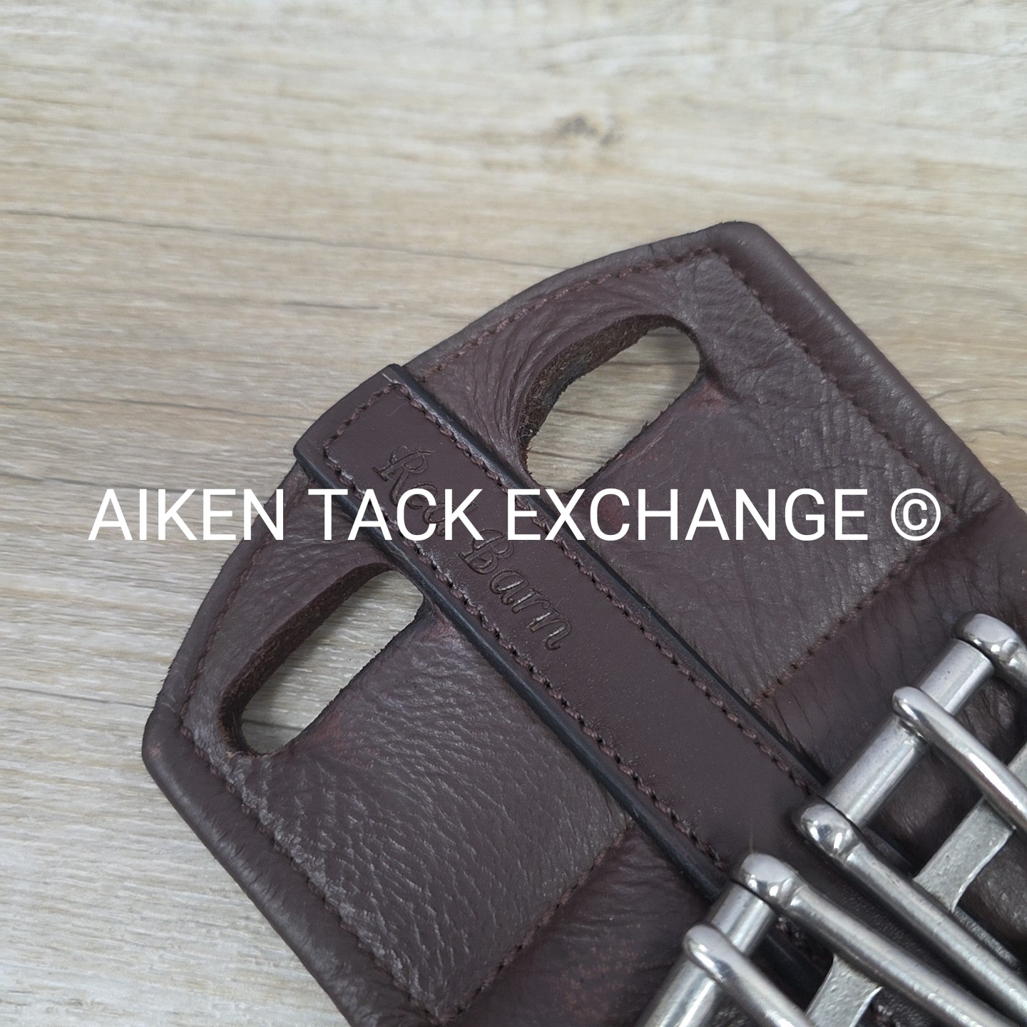 KL Select Red Barn Balance Anatomic Shoulder Relief Dressage Girth, Brown, 18"