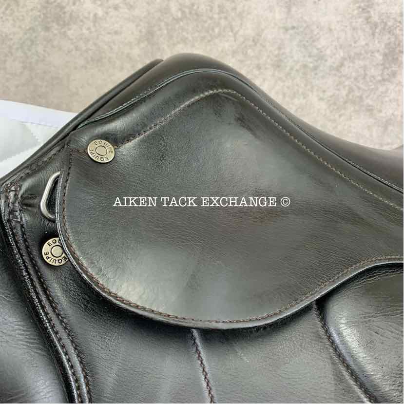 **SOLD** 2018 Equipe Synergy Special Close Contact Jump Saddle, 17.5" Seat, Forward Flap, Medium Wide Tree, Foam Panels