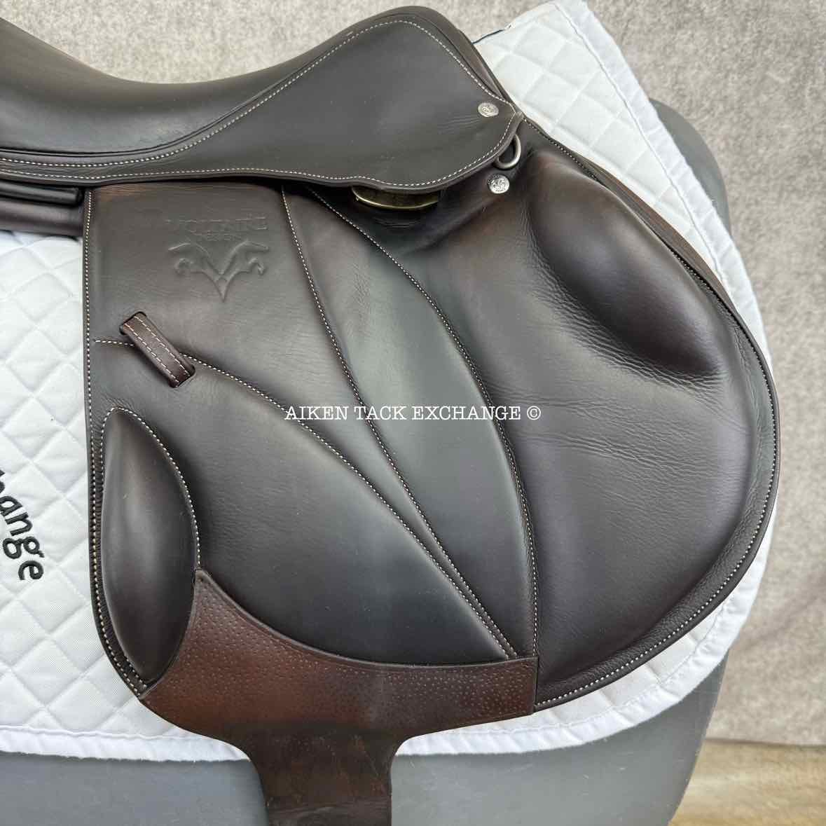2018 Voltaire Lexington Monoflap Jump Saddle, 18.5" Seat, 2AA Flap, MW/W Tree, FIN Panels, Full Buffalo Leather