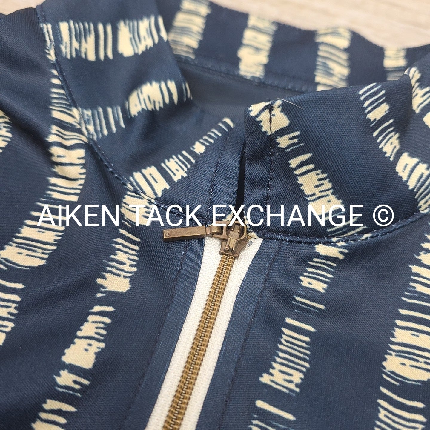 FITS Short Sleeve Sun Shirt, Size Medium