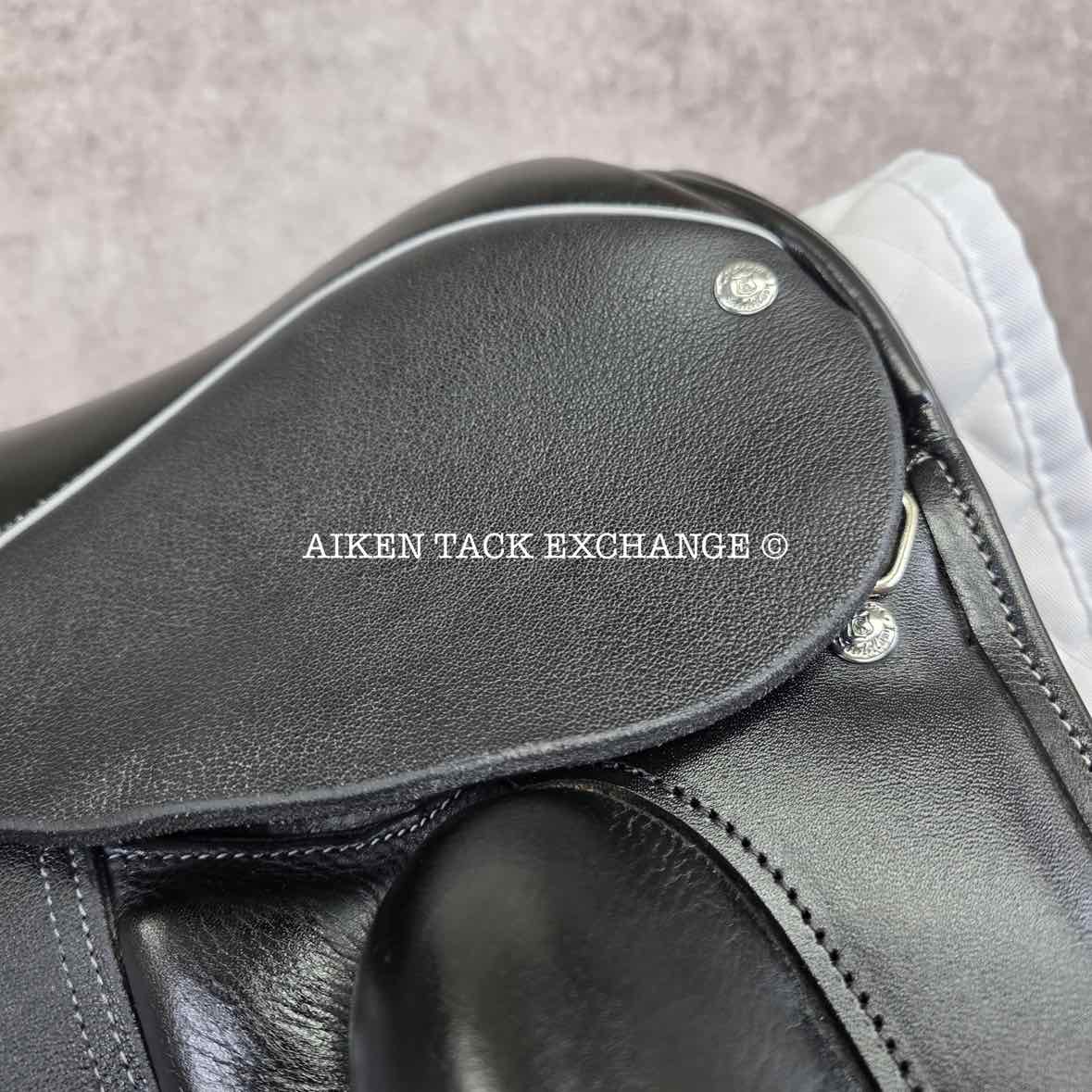 **On Trial** 2023 Custom Saddlery Wolfgang Solo Dressage Saddle, 17.5" Seat, Adjustable Tree, Wool Flocked Panels