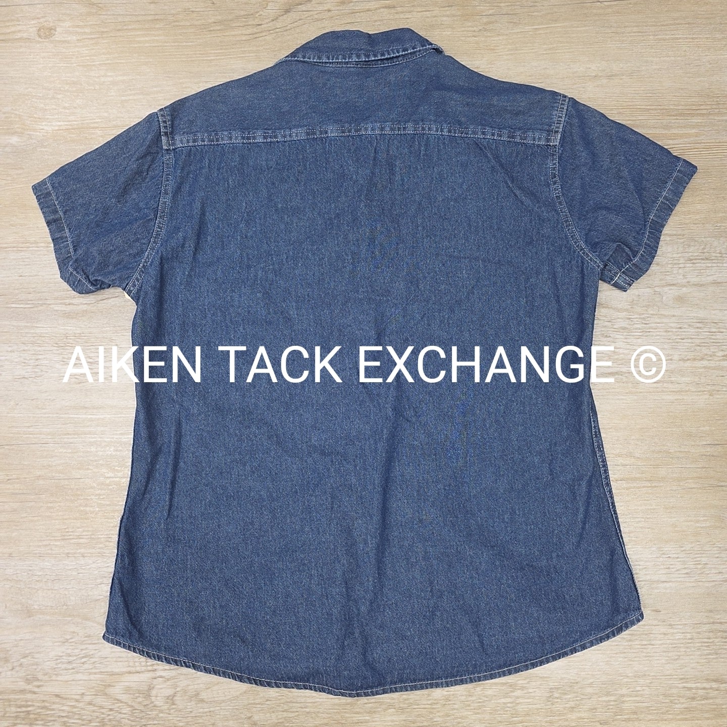 Belle Meade Hunt Denim Short Sleeve Button Down Shirt, Size Medium