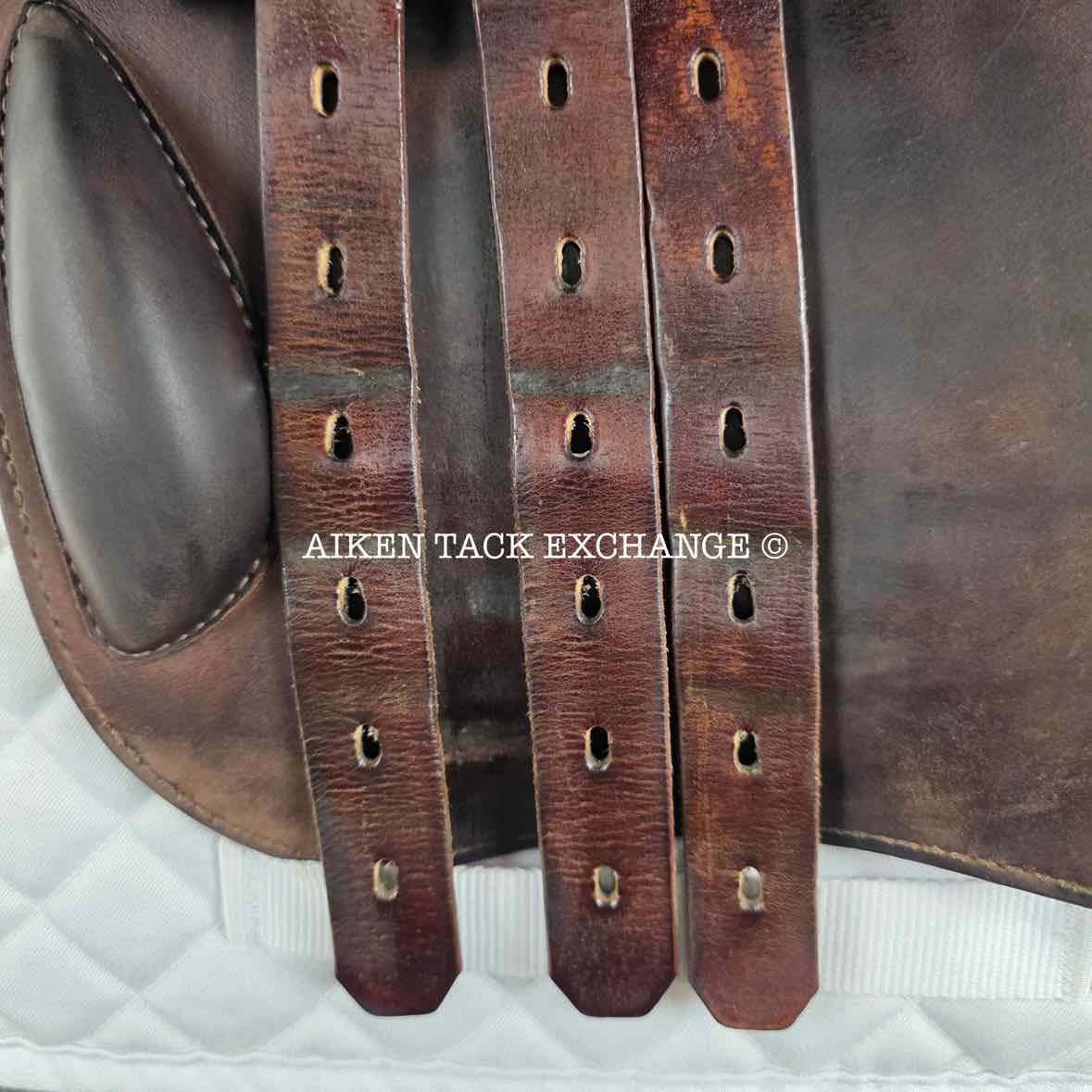 **SOLD** 2012 Prestige Boston Close Contact Jump Saddle, 17" Seat, 33 Tree - Medium, Wool Flocked Panels