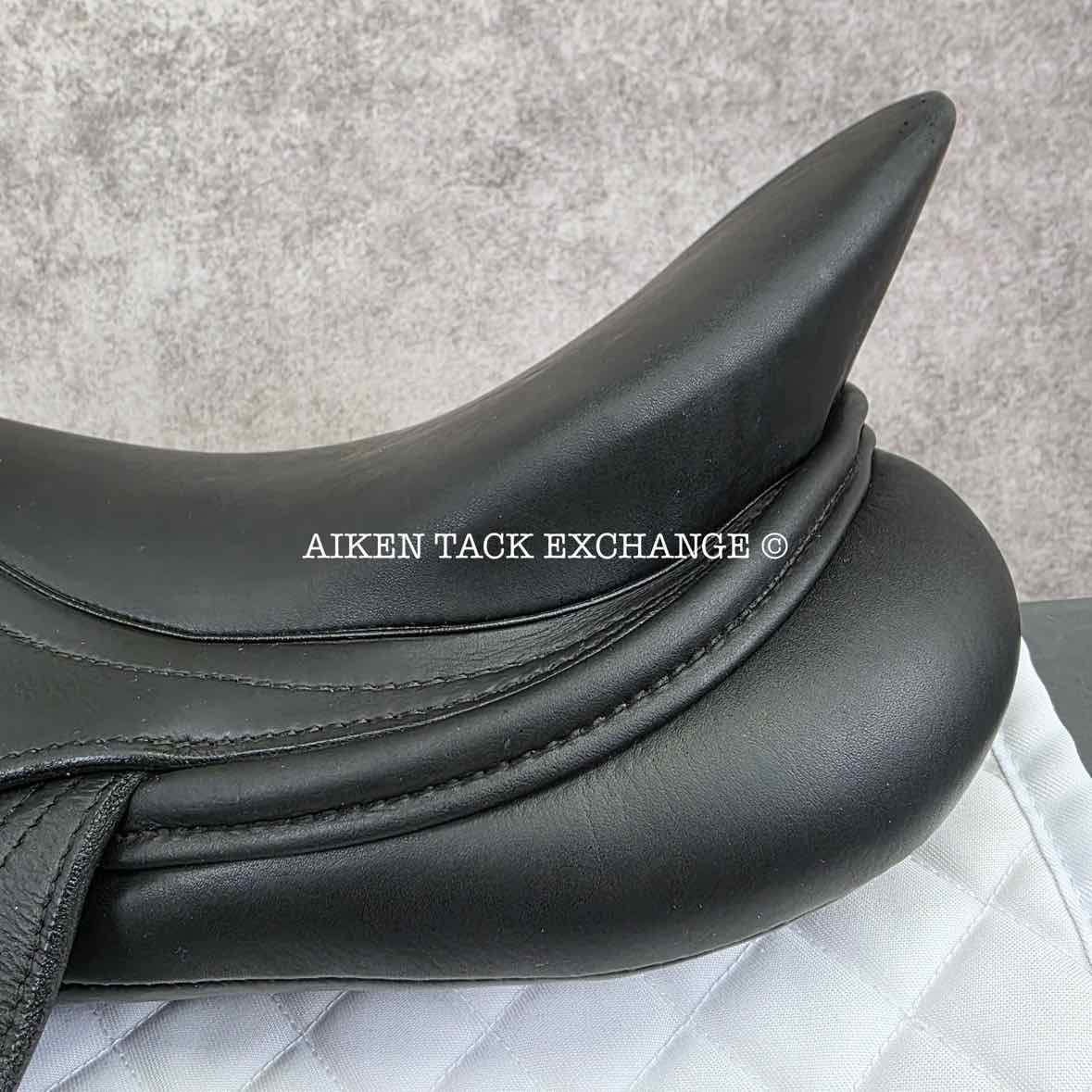 **On Trial** 2010 Schleese Eagle XC Monoflap Jump Saddle, 18" Seat, Adjustable AdapTree, Wool Flocked Panels