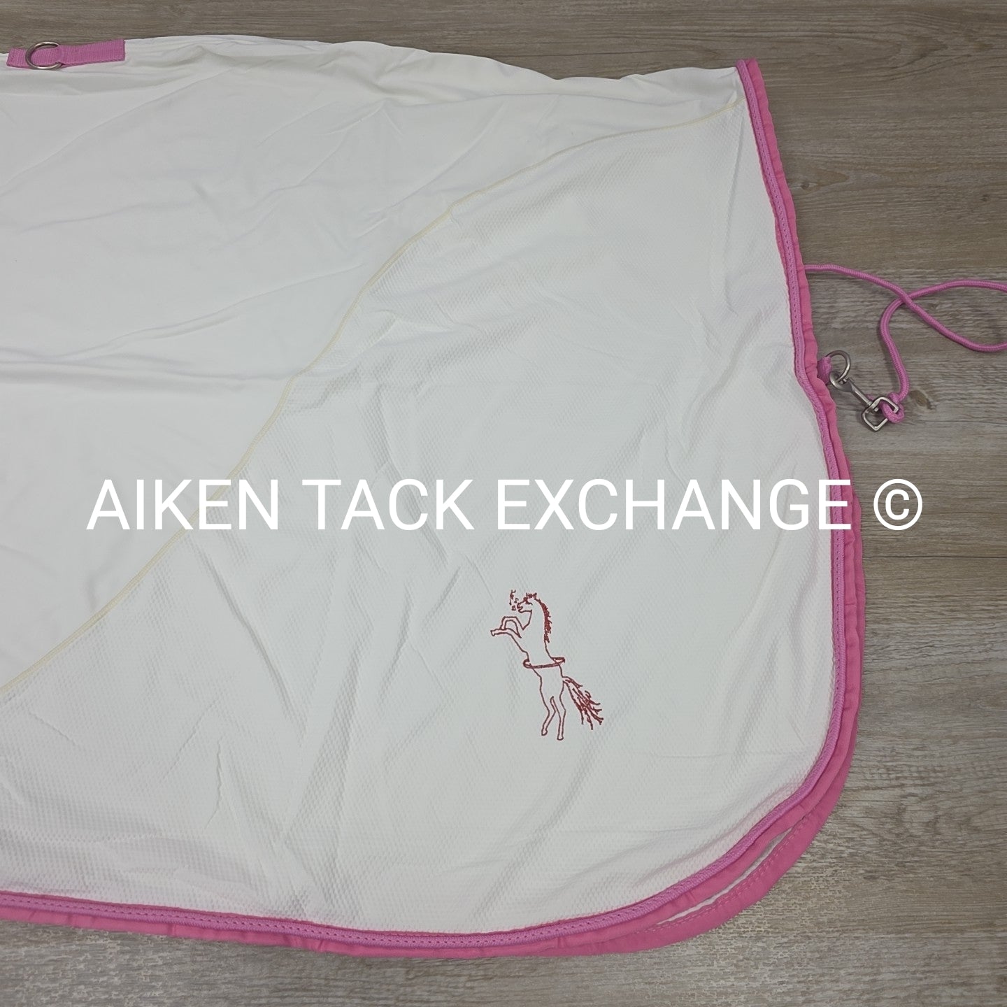 Fenwick Equestrian Pop Star Dress Sheet Sporty Cooler, 68"