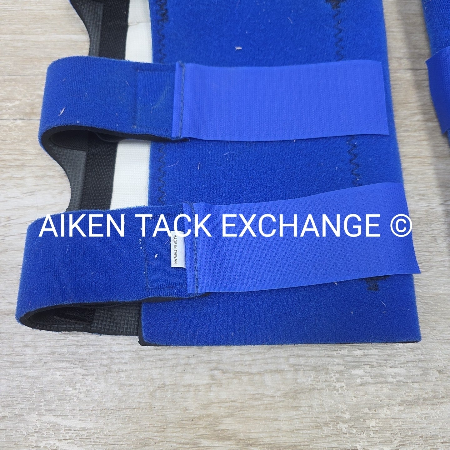 Ice Boots, 1 Pair, Size Large (No Ice Packs)