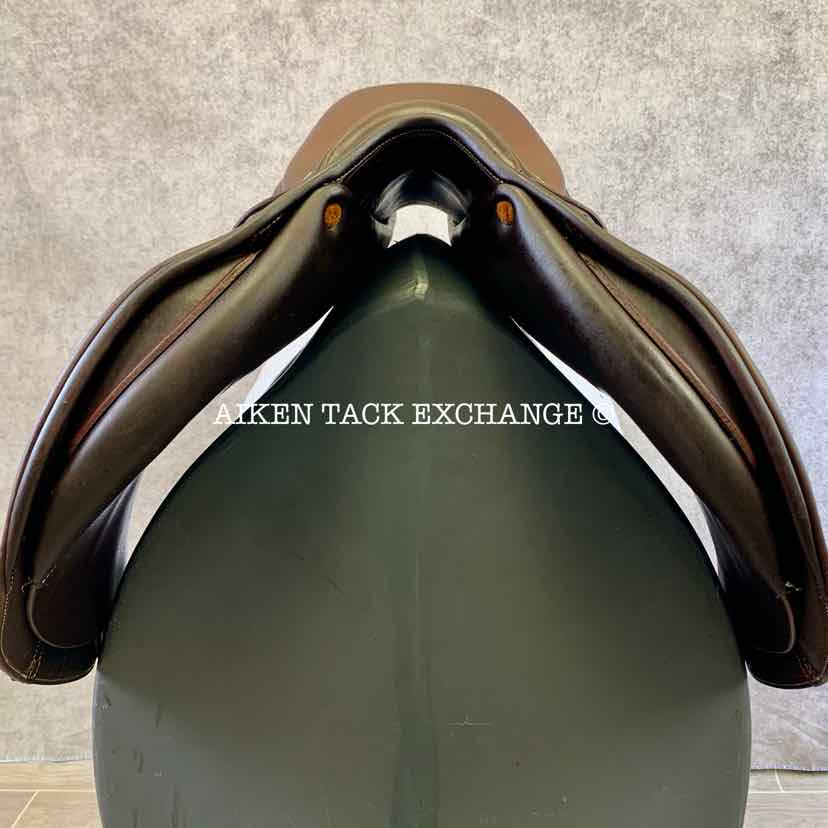 2002 Butet P-Seat (Flat) Close Contact Jump Saddle, 18" Seat, 1 Flap, Medium Tree, Foam Panels