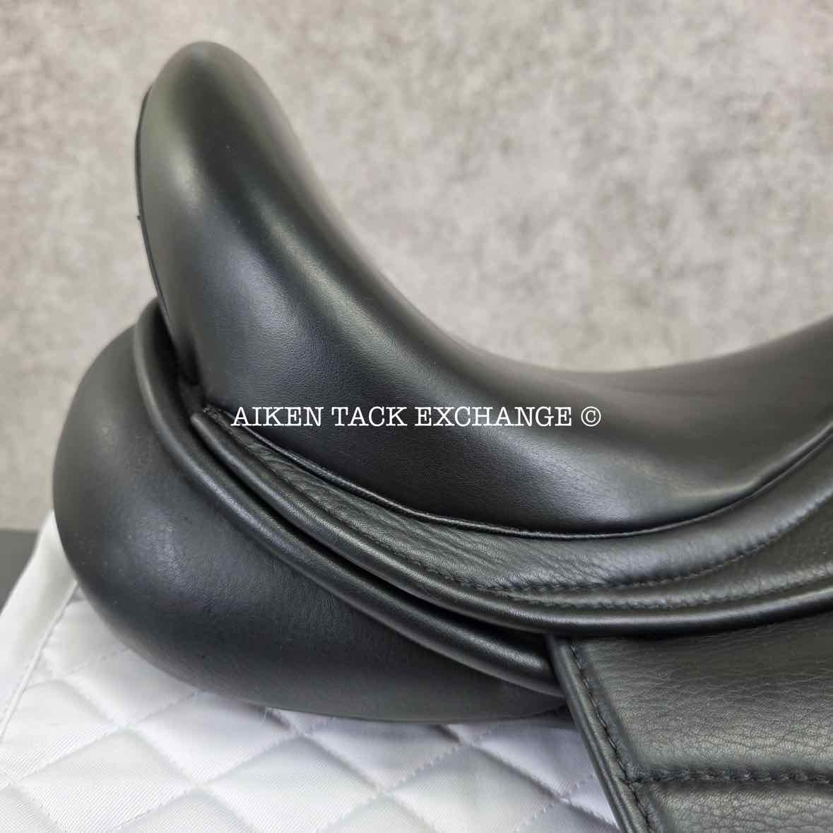 Sella Soleil Passagio Dressage Saddle, 17" Seat, XW Tree, Wool Flocked Panels