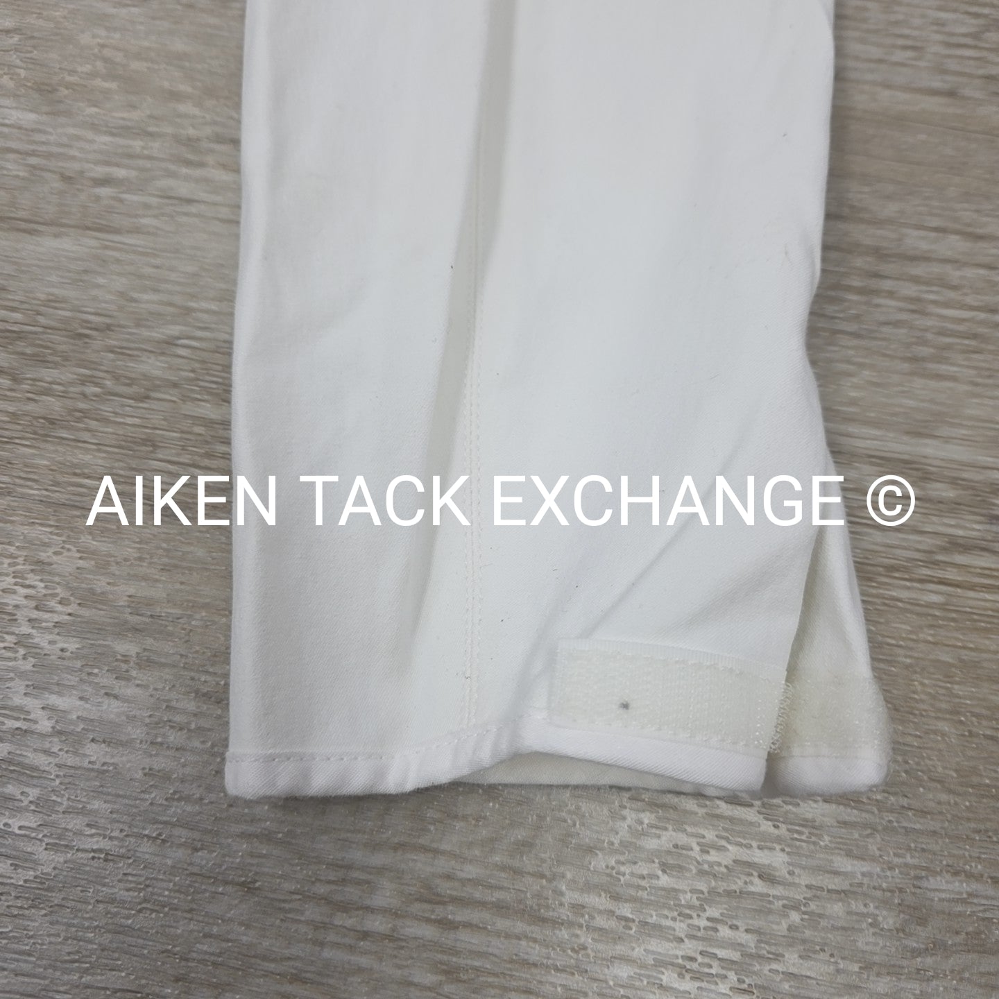 Tailored Sportsman Trophy Hunter Knee Patch Breeches, Size 32