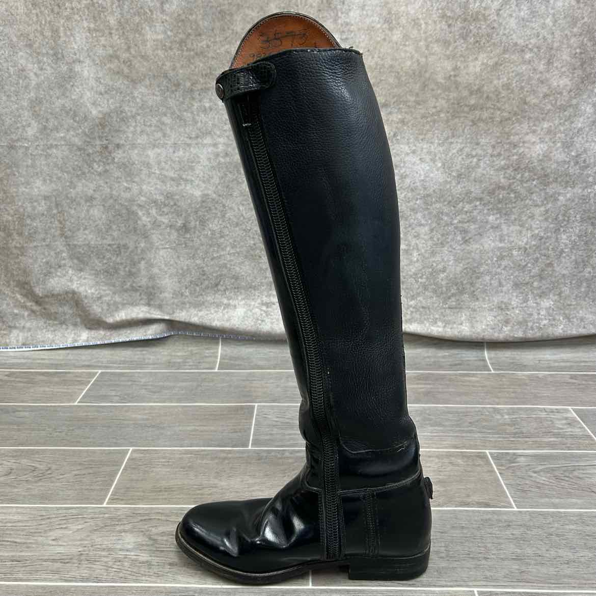La Mundial Dressage Boot, Size 39 Calf Height 50 Width 37
