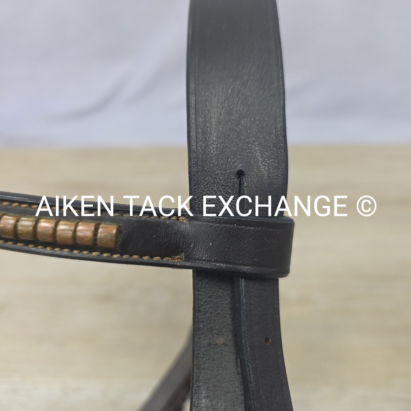 English Bridle with Clincher Noseband, No Flash Strap, No Reins, Brown, Size Cob