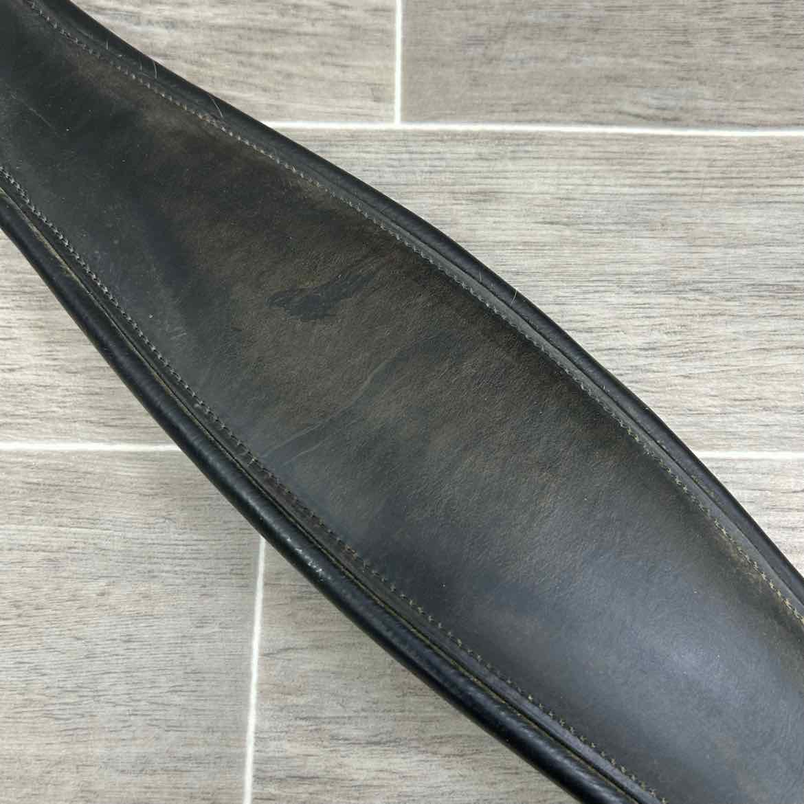 KL Select Red Barn Smart Contour Dressage Girth, Black, 30"